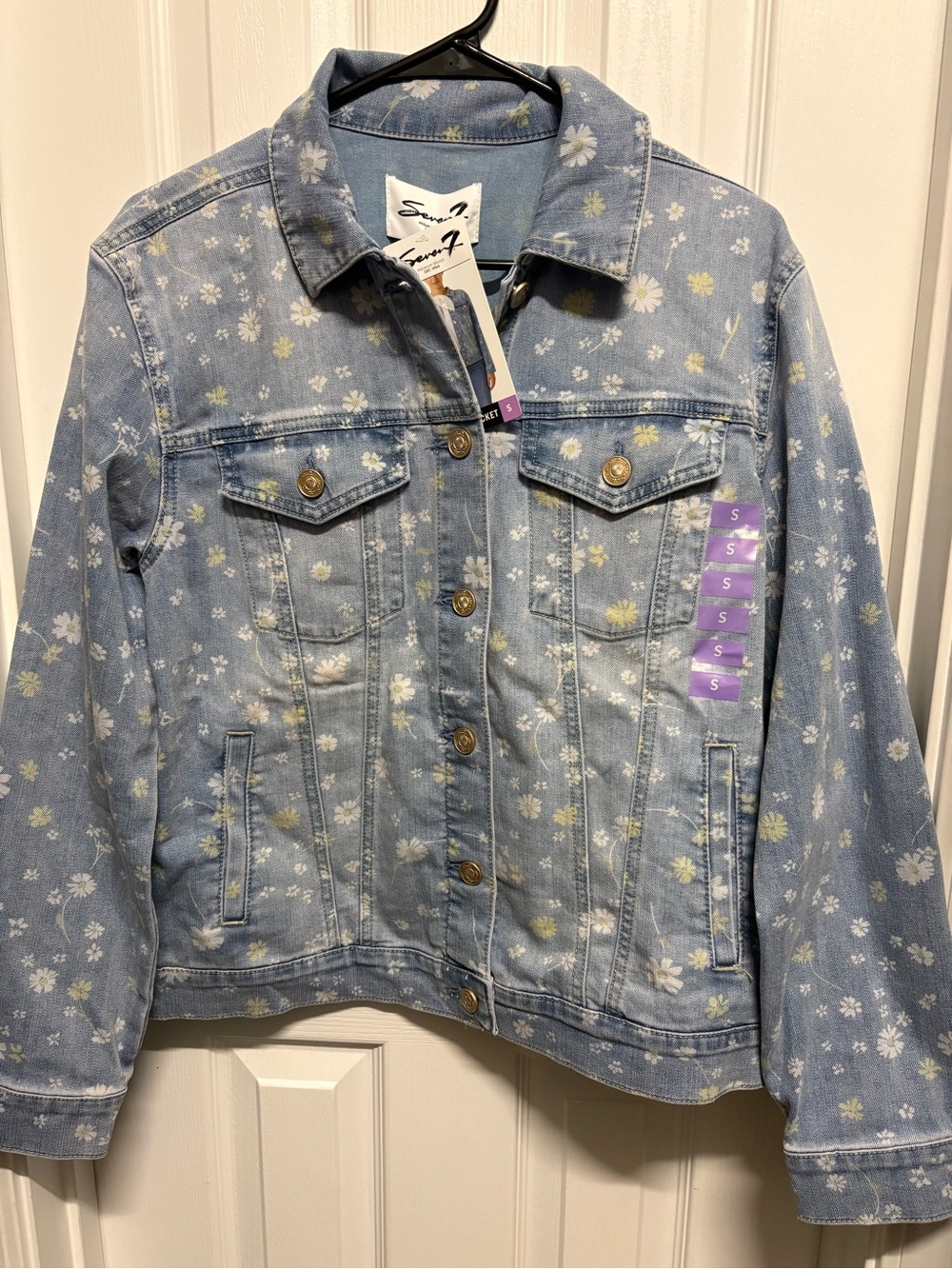 NWT Seven7 Premium Floral Denim Jacket Light Wash Daisy Print Size Small